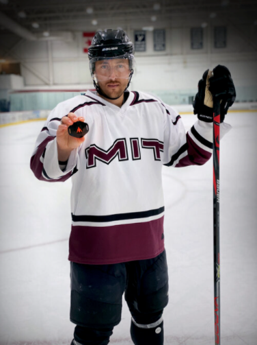 En passion för ingenjörskonst och hockey skapar ett sportteknikföretag i Seacoast-området